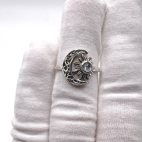 Genuine Rainbow Moonstone .825 Sterling Silver Filigree Crescent Moon & Sun Ring - Picture 14 of 17